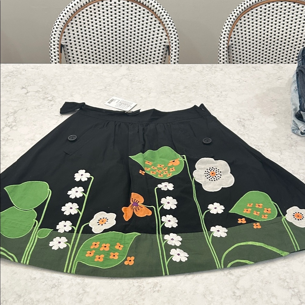 NWT Lithe from Anthropologie - Floral Appliqué Black/Green Skirt - Size 2
